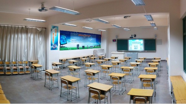 扩散板技术:学校照明升级的新趋势
